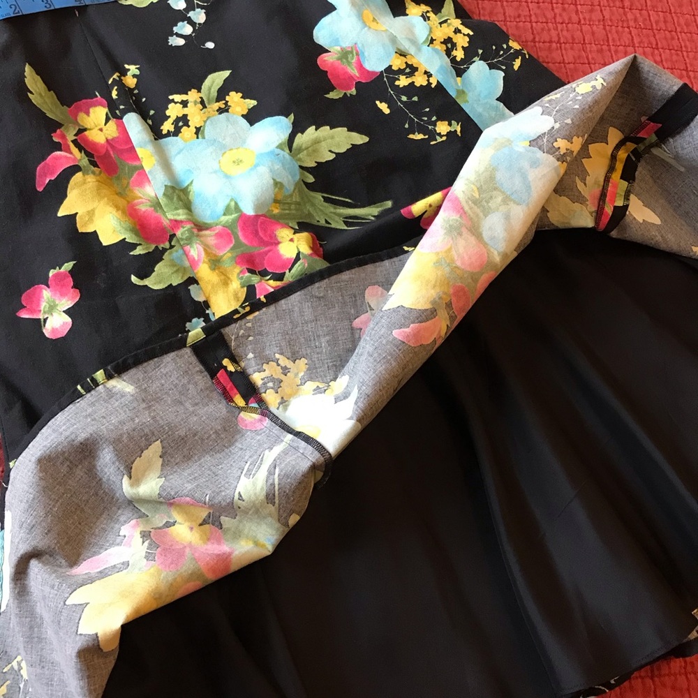 “SPARK Joy” Vintage Lined Floral Cocktail Dress 8 - Picture 5 of 8